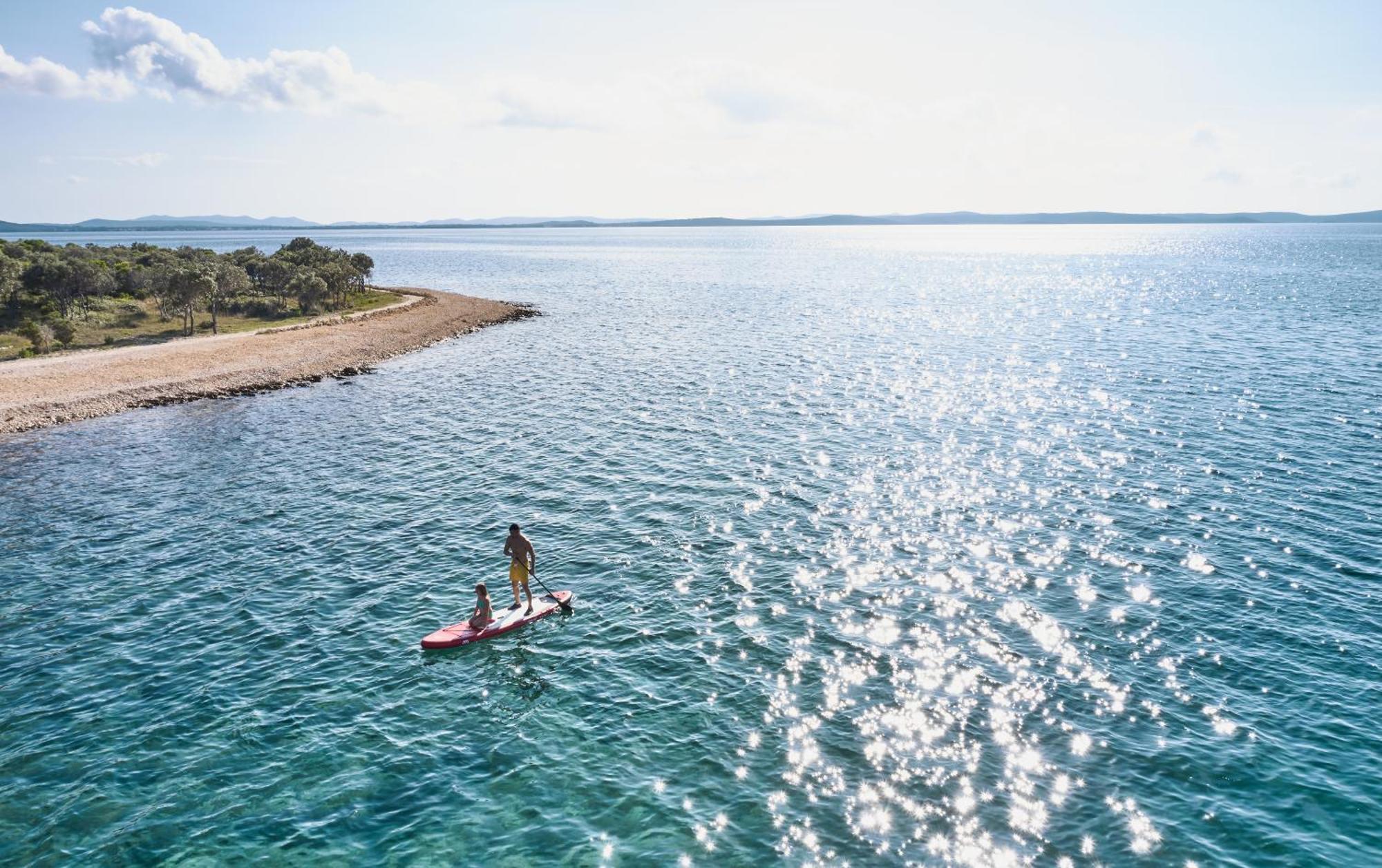פטרצ'אנה Falkensteiner Family Hotel Diadora מראה חיצוני תמונה Aerial view of Lake Travis